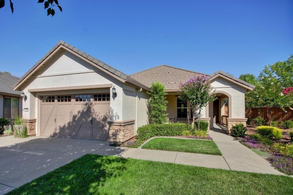 Primary Photo - Del Webb Gem - 55 and Over Community