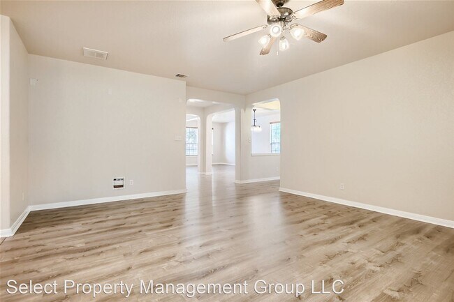 Building Photo - 4 br, 2.5 bath House - 21227 Coral Spur