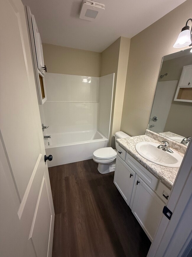 Building Photo - Meadowview Apartments