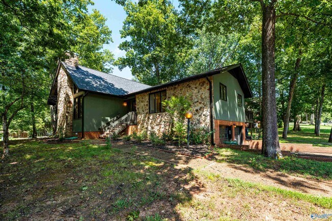 Foto del edificio - 7705 Foxfire Dr SE