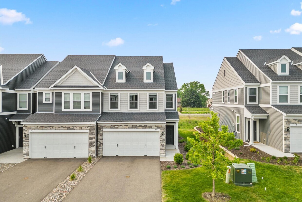 5150 94th Ln N, Brooklyn Park, MN 55443 Townhome Rentals in Brooklyn