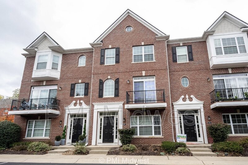 1033 3rd Ave NW, Carmel, IN 46032 Townhome Rentals in Carmel IN