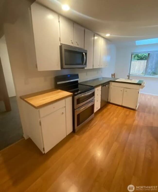 Foto del edificio - 4Bd/2.5Ba Kirkland House
