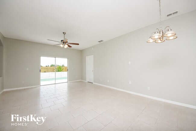 Foto del edificio - 182 White Marsh Circle