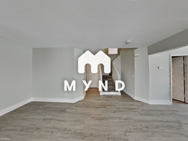 Building Photo - 4 br, 2.5 bath House - 6271 Stone Hollow Ave