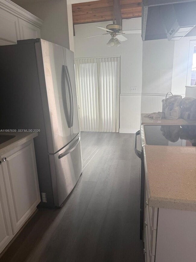 Building Photo - 516 Briarwood Cir