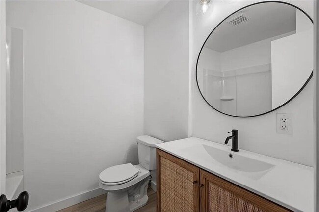 Foto del edificio - Hopkins Townhome for Rent