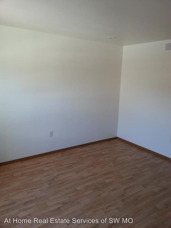 Foto del edificio - 750 S Campbell Ave