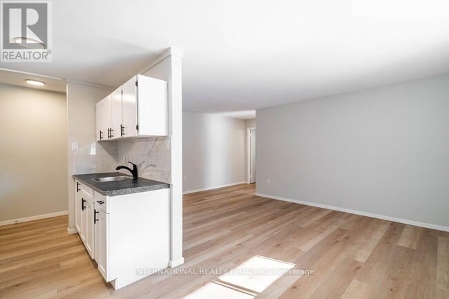 Building Photo - 77 East St