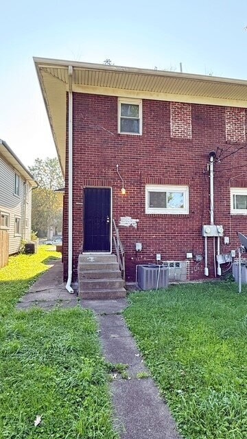 Photo - 33RD & COLLEGE AREA - 3 BEDROOM 2 BATH HALF DUPLEX AVAILABLE NOW! Apartments