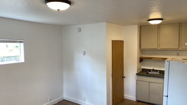 Building Photo - 1451 53rd Ave