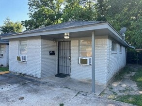 Building Photo - 4701 Hoffman St