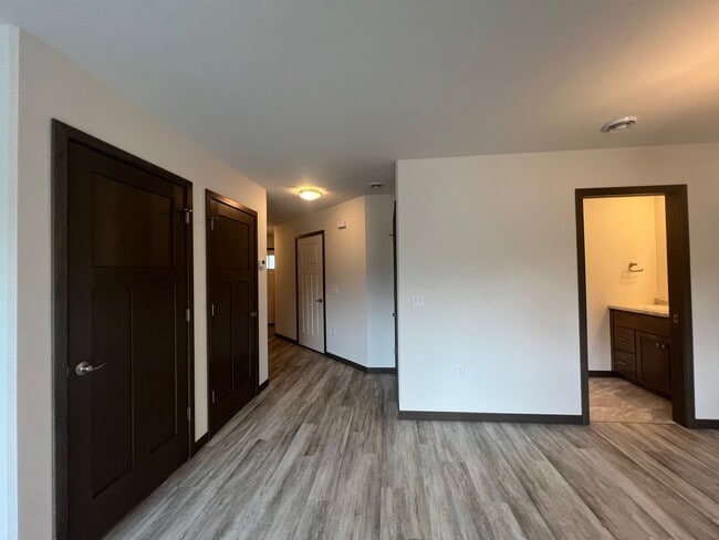 Foto del edificio - 1606 Eastside Cir