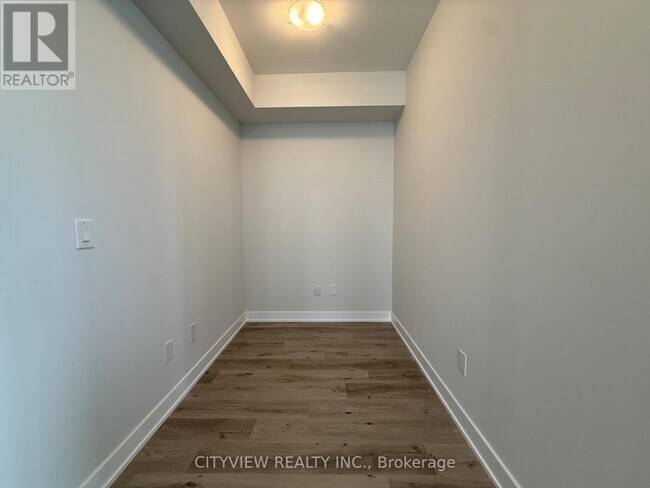 Building Photo - 430 Square One Dr