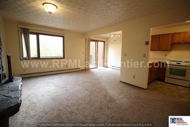 Building Photo - 381 Villa Cir