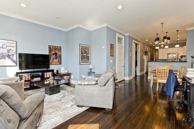 Foto del edificio - 3 bedroom in Chicago IL 60607