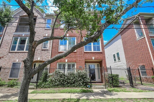 Foto del edificio - 5418 Chartres St