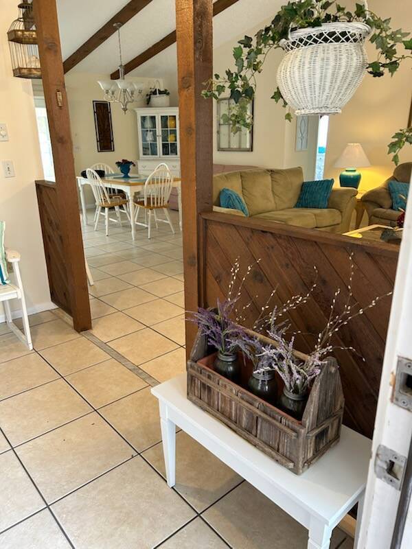 Foto del edificio - 5924 Pebble Ln