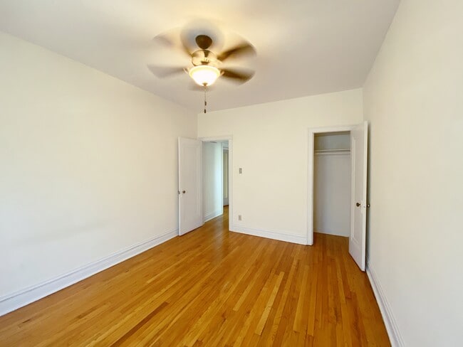 Building Photo - 3025 W Addison St