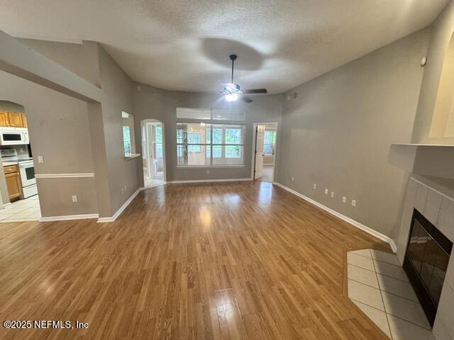 Foto del edificio - 109 Hawthorn Hedge Ln