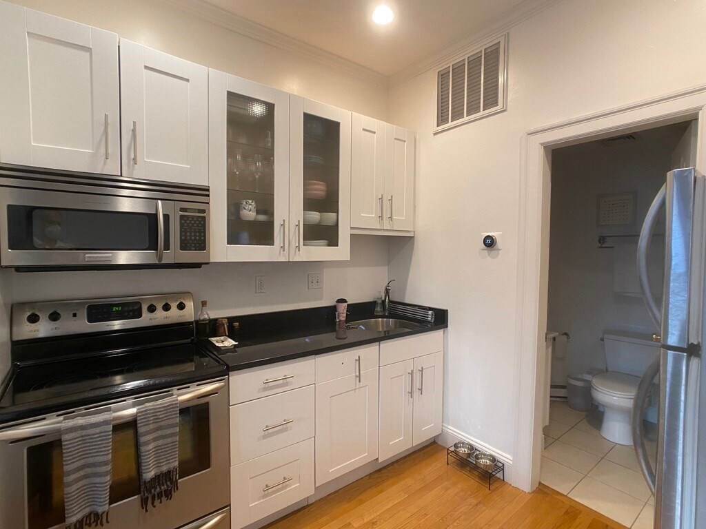 19 Garrison St Unit 4, Boston, MA 02116 Apartments in Boston, MA