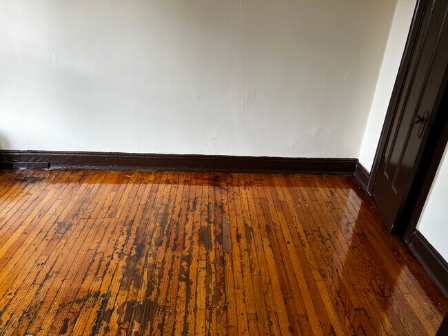 Foto del edificio - 7705 S Cottage Grove Ave