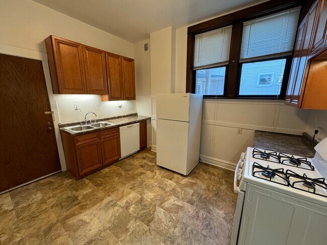 Foto del edificio - 2205 W Grace St