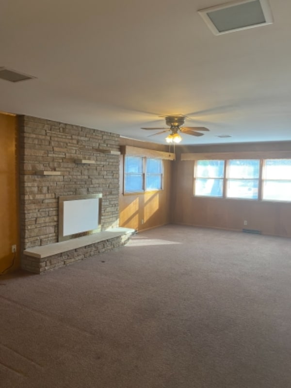 Foto del edificio - 3241 W 15th St N