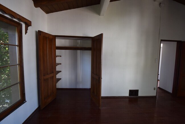 Foto del edificio - 1033 S Ogden Dr