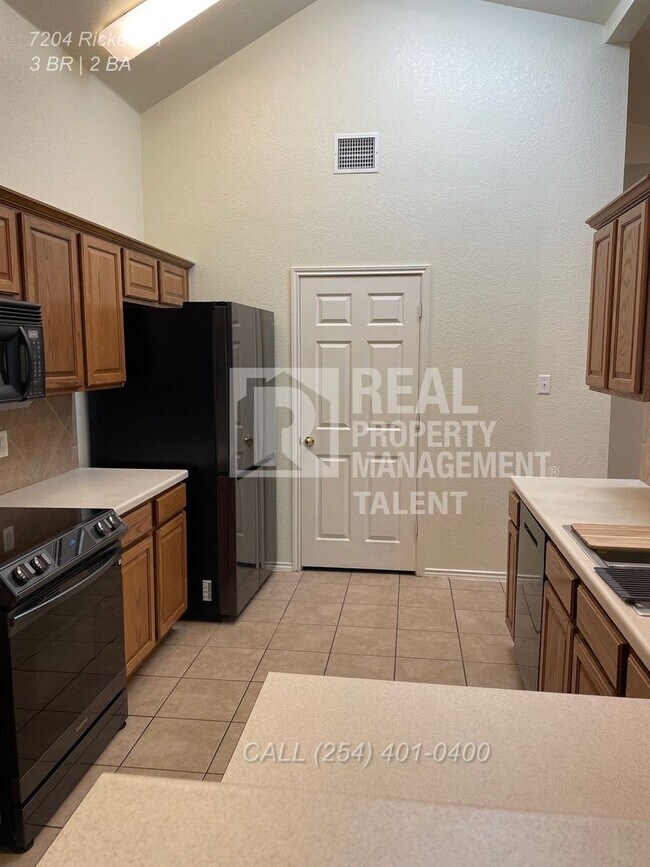 Building Photo - 7204 Rickey Dr