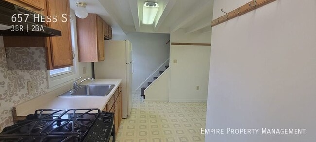 Building Photo - 3-Bedroom /2-Bathroom House Located Near L...