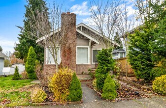 Building Photo - 2310 Rainier Ave