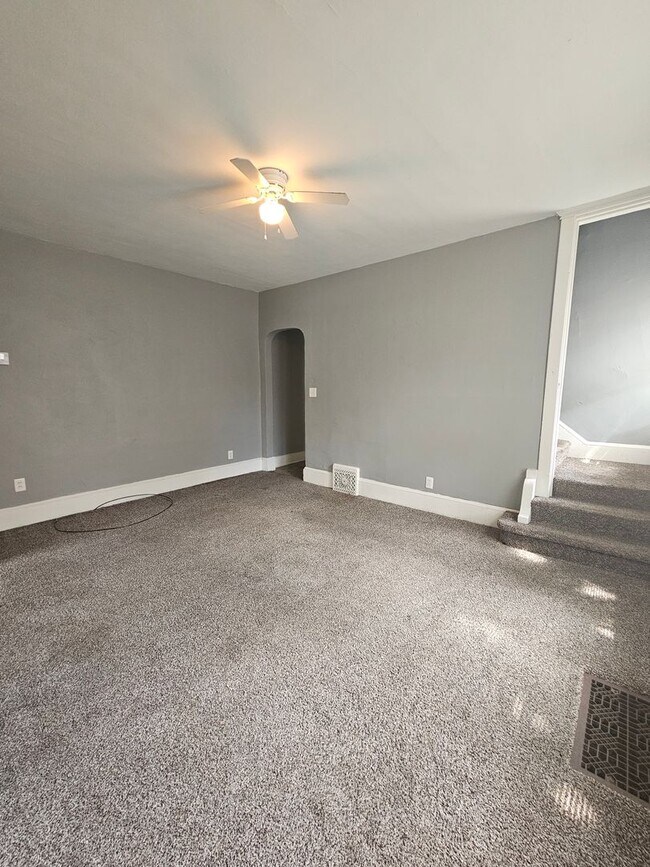 Foto del edificio - 606-608 W 9th Street