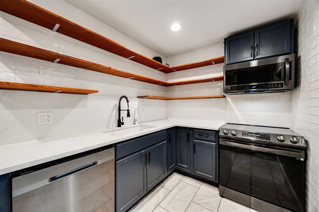 Foto del edificio - 3500 Routh St