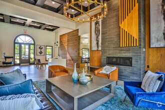 Building Photo - Enclave at Rivergate