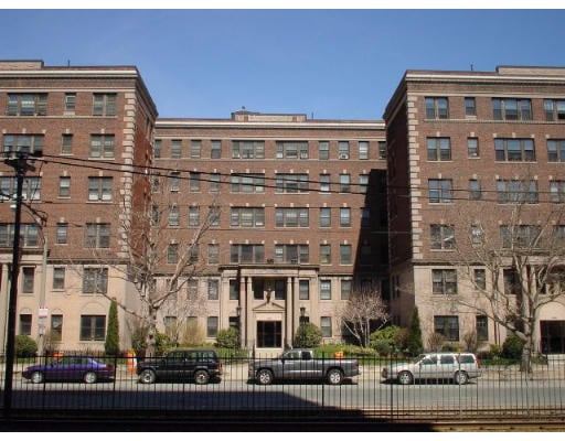 Building Photo - 2001 Commonwealth Ave