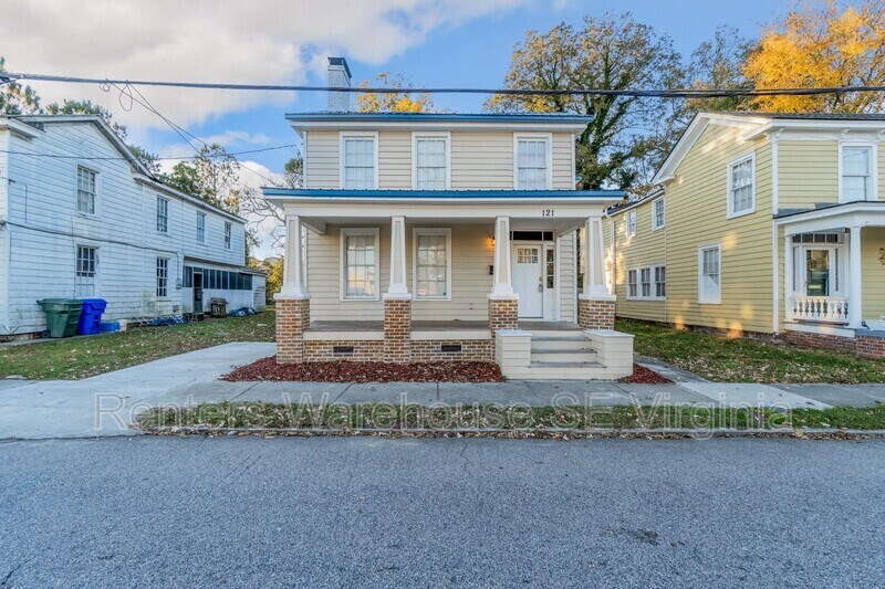 Primary Photo - 121 Pinner St