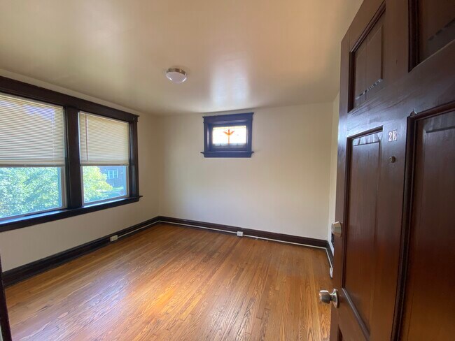 Foto del edificio - 4612 Quincy St