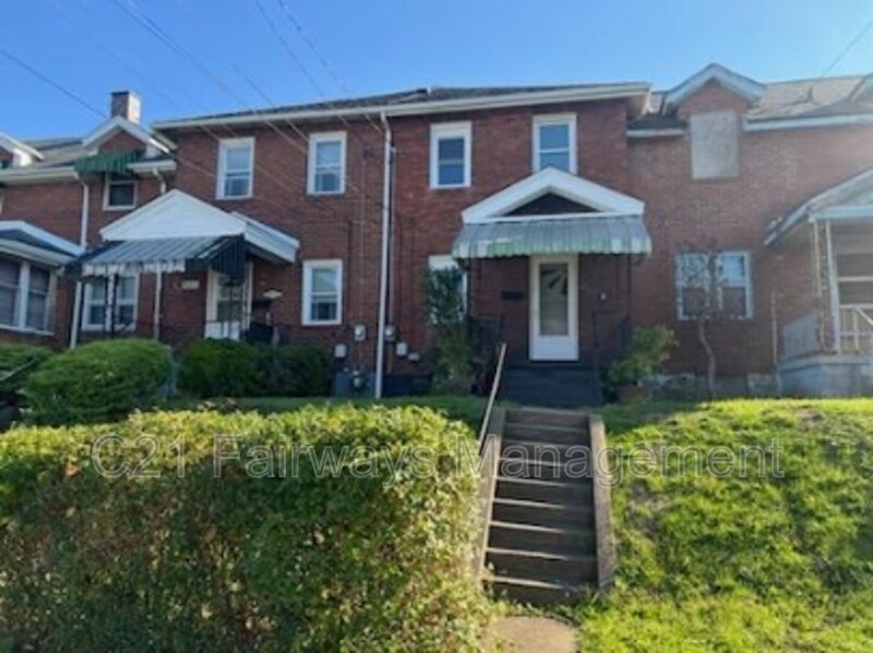 Primary Photo - 874 Vankirk St