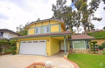 Building Photo - 2224 Avondale Dr