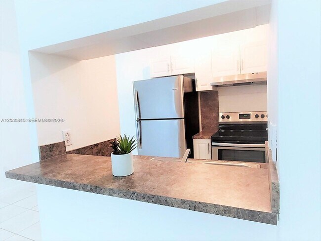 Building Photo - 15659 SW 73rd Cir Terrace