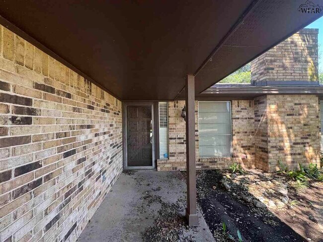 Foto del edificio - 3002 Cromwell Ave