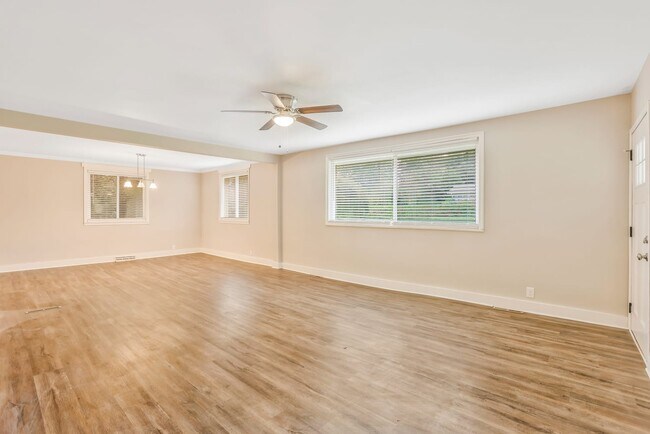 Foto del edificio - 1738 Highland Pl