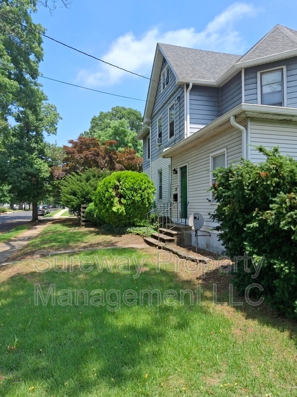 Building Photo - 37 W Cedar Ave