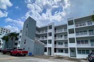 Building Photo - 2860 NE 14th Street Causeway