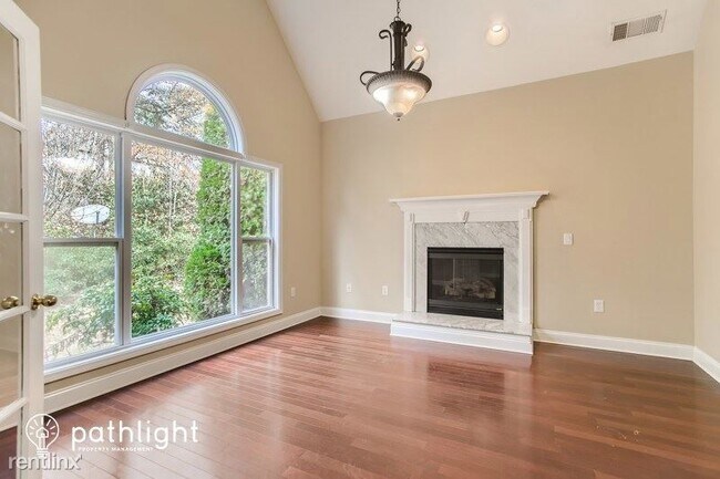 Foto del edificio - 5 br, 4 bath House - 227 English Oaks Ln UNIT