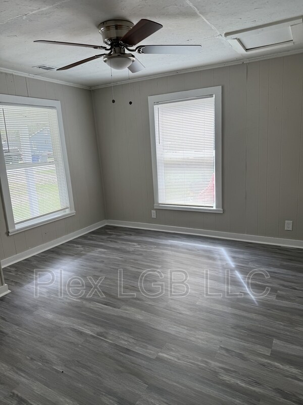 Foto del edificio - 203 Bagley St