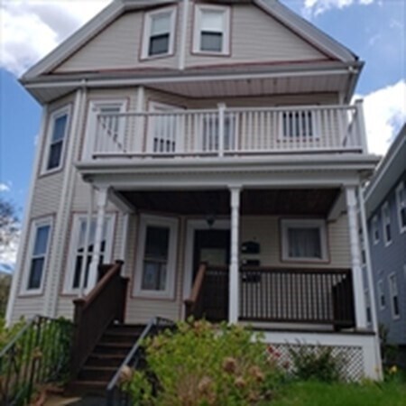 Foto principal - 24 Pinehurst St