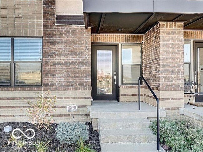Building Photo - 2579 Filson St