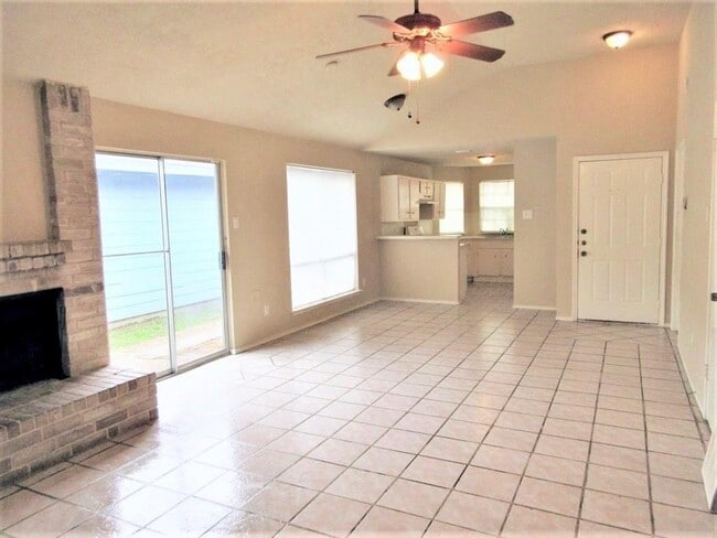 Building Photo - 11047 Grassyglen Dr